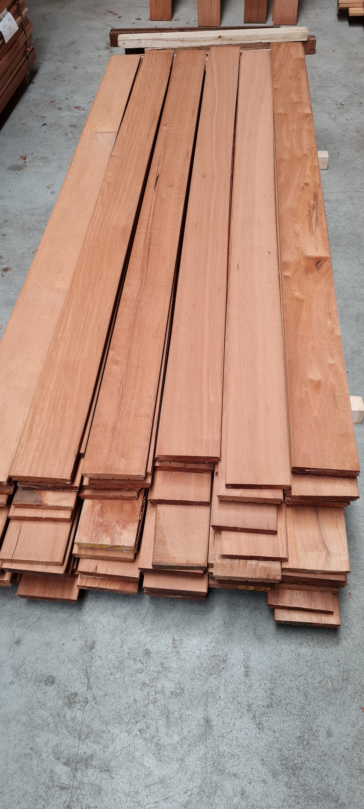 Restpartij 21mm x 145mm B-Fix plank Louro Gamela breed € 3,49 p/m