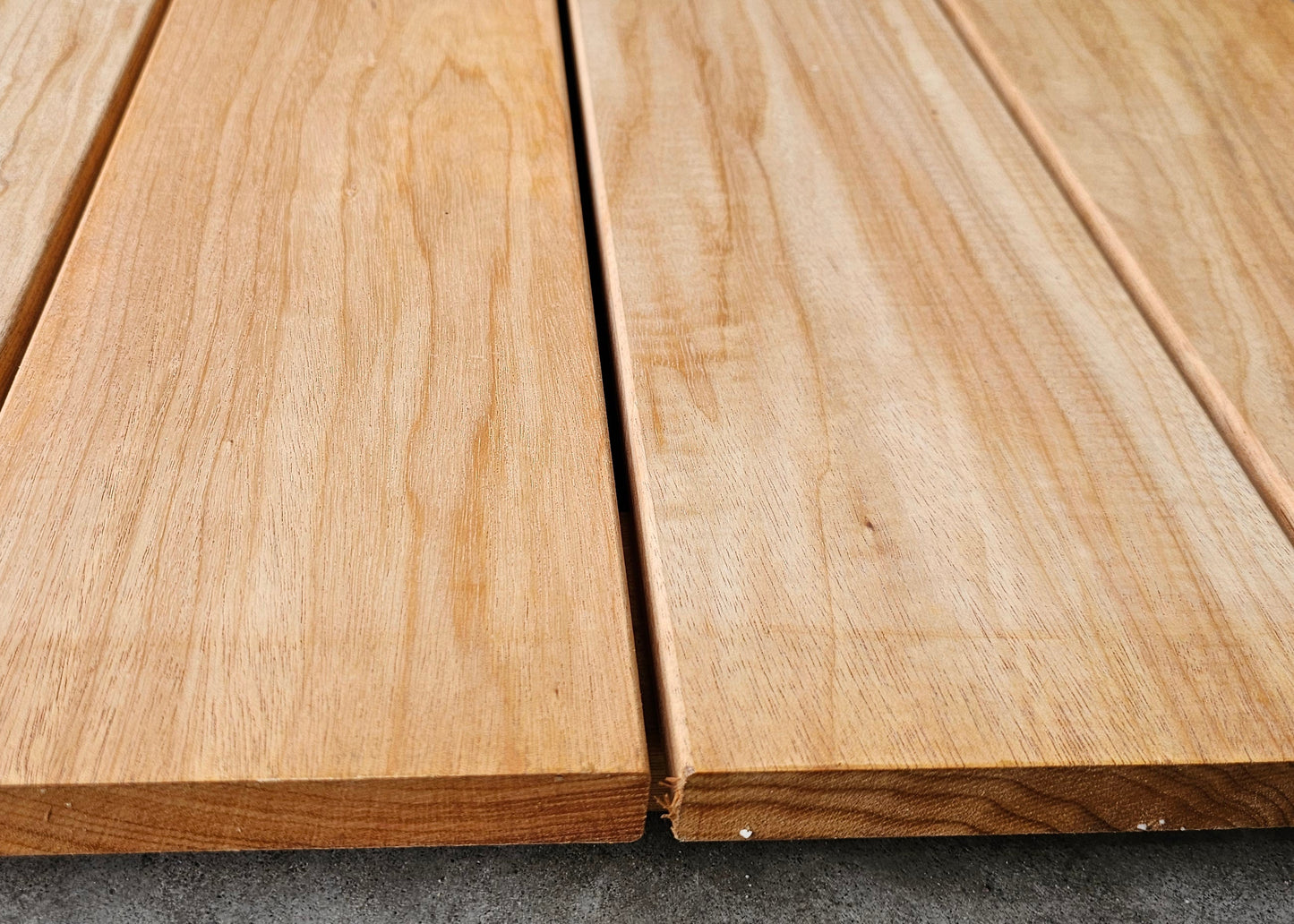21mm x 145mm Glad geschaafde plank Timborana breed €8,49 p/m