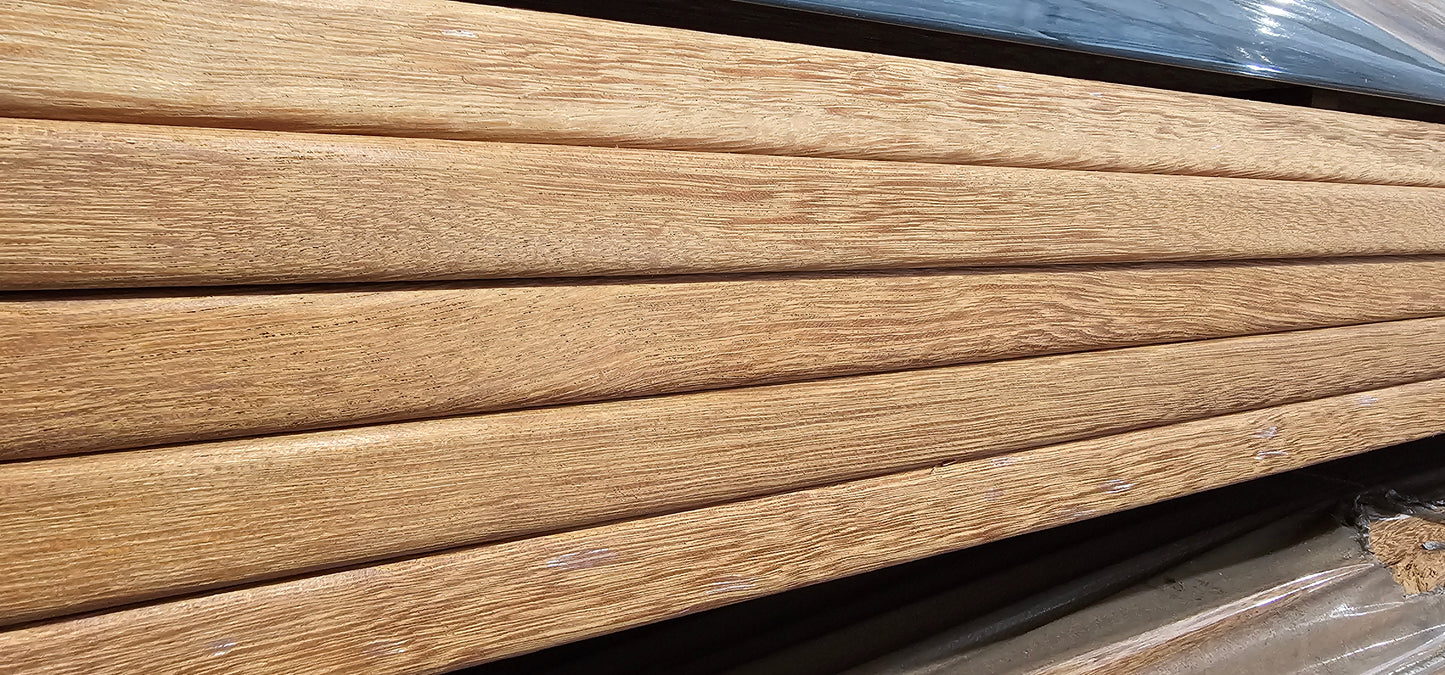 21mm x 145mm Glad geschaafde plank Mandioqueira breed kort €5,99 p/m