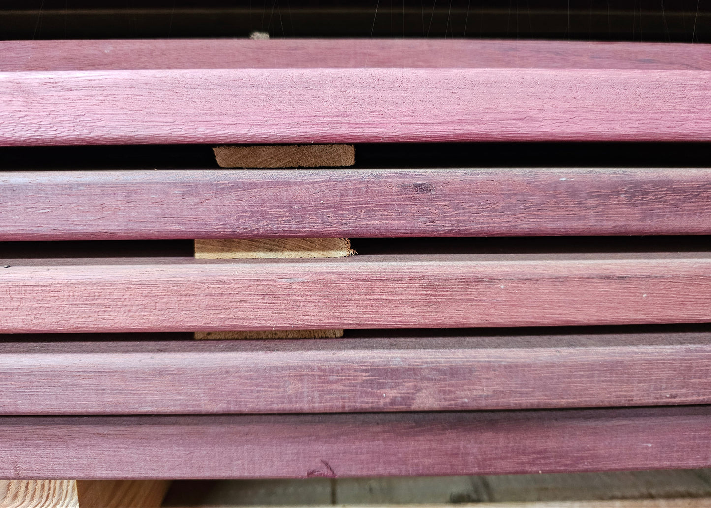 21mm x 50mm Glad geschaafde lat Purperhart smal €2,49 p/m