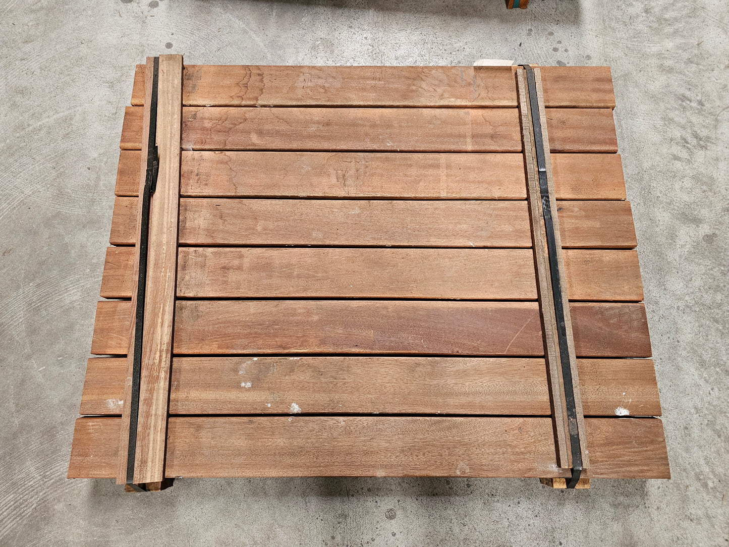 8x 1,25 meter Balken/Vlonderplanken. 40mm x 130mm €6,49 p/m!!! Angelim Vermelho