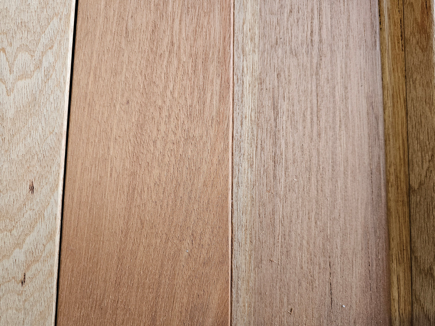 20M2 Promotiebundel!! €4,06 per meter. Bundel 160 stuks Vlonderplanken Rhombus profiel 21mm x 120mm x 1000mm Cedrinho