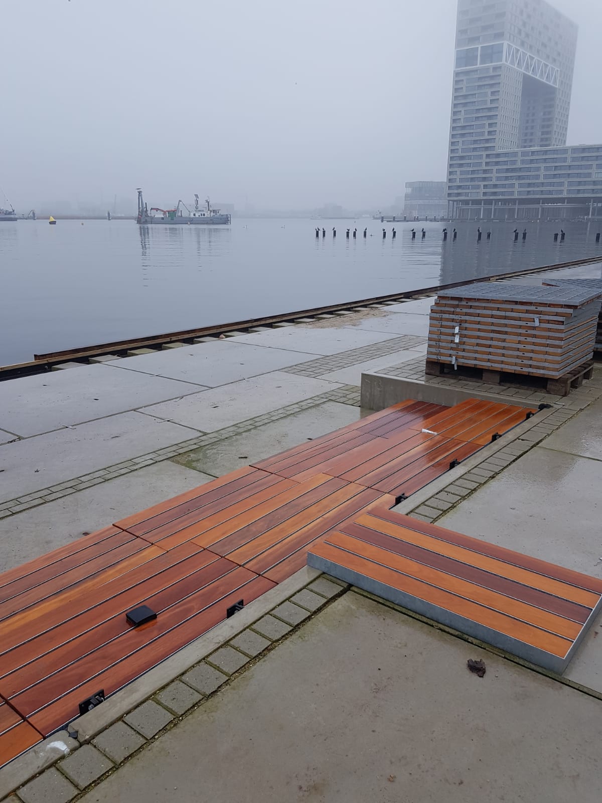 28mm x 140mm Glad geschaafde plank Pequia Marfim breed €9,99 p/m