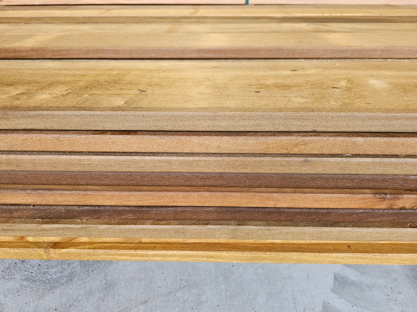 21mm x 145mm Glad geschaafde plank Itaúba breed €8,99 p/m