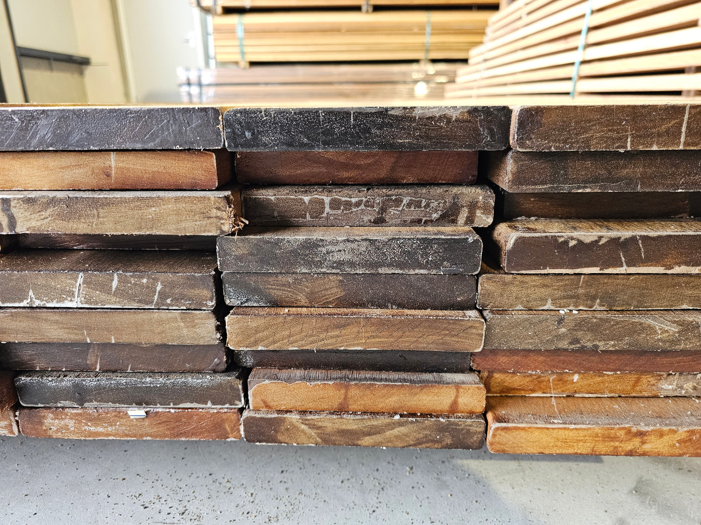 21mm x 145mm Glad geschaafde plank Itaúba breed €8,99 p/m
