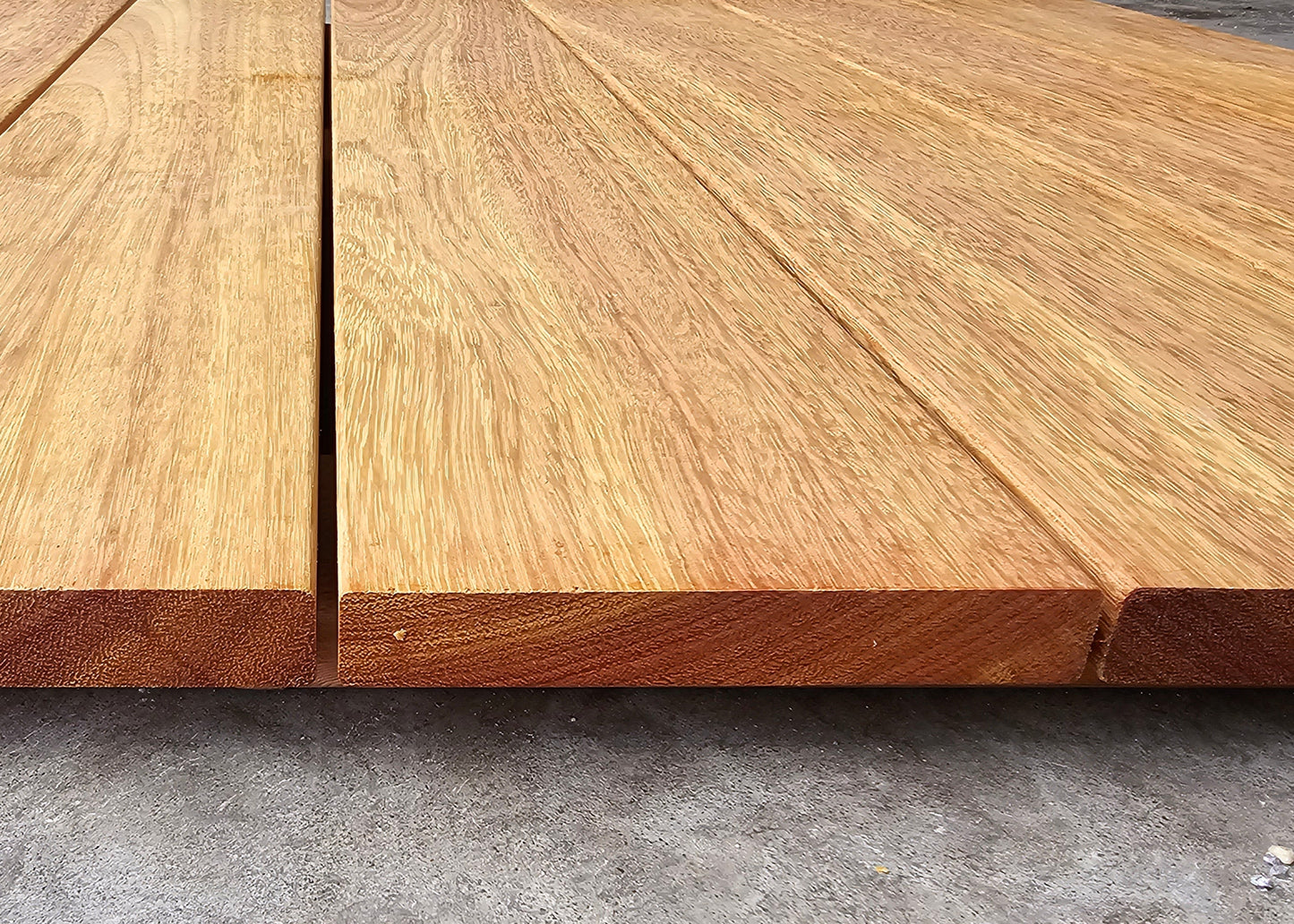 21mm x 120mm Glad geschaafde plank Orelha de Macaco breed €7,49 p/m