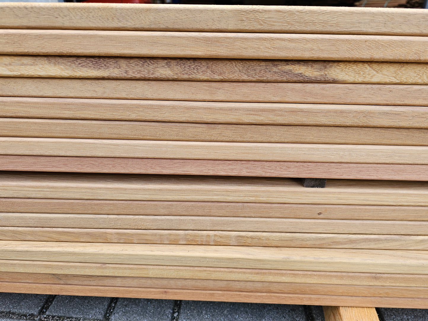 21mm x 90mm Glad geschaafde plank Orelha de Macaco smal €6,49 p/m