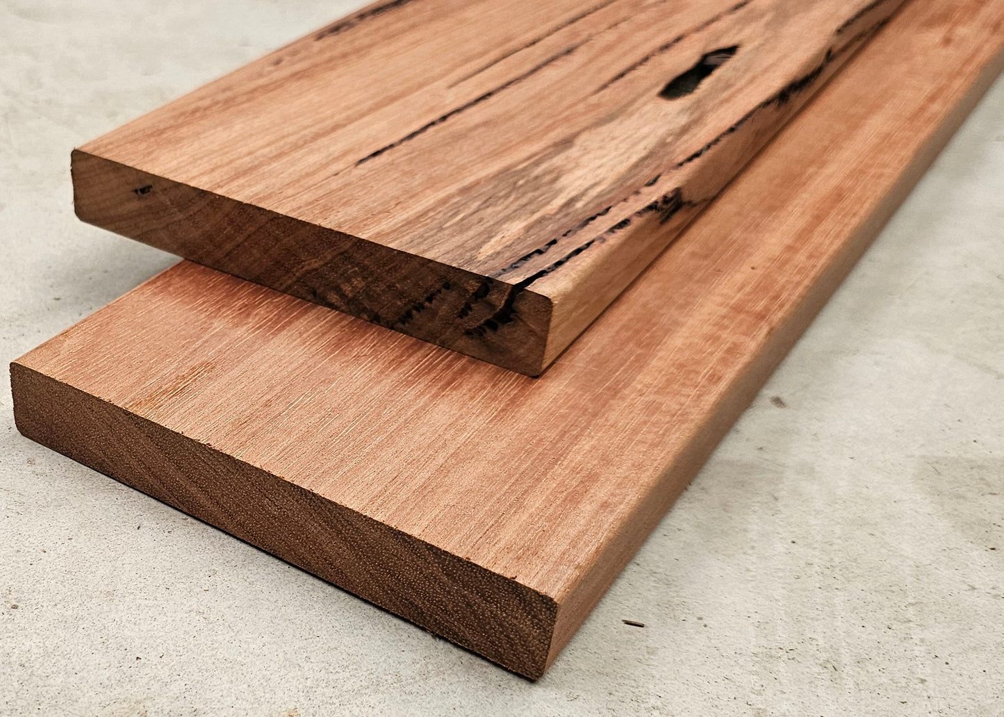 21mm x 120mm Glad geschaafde plank Tauari breed €6,49 p/m