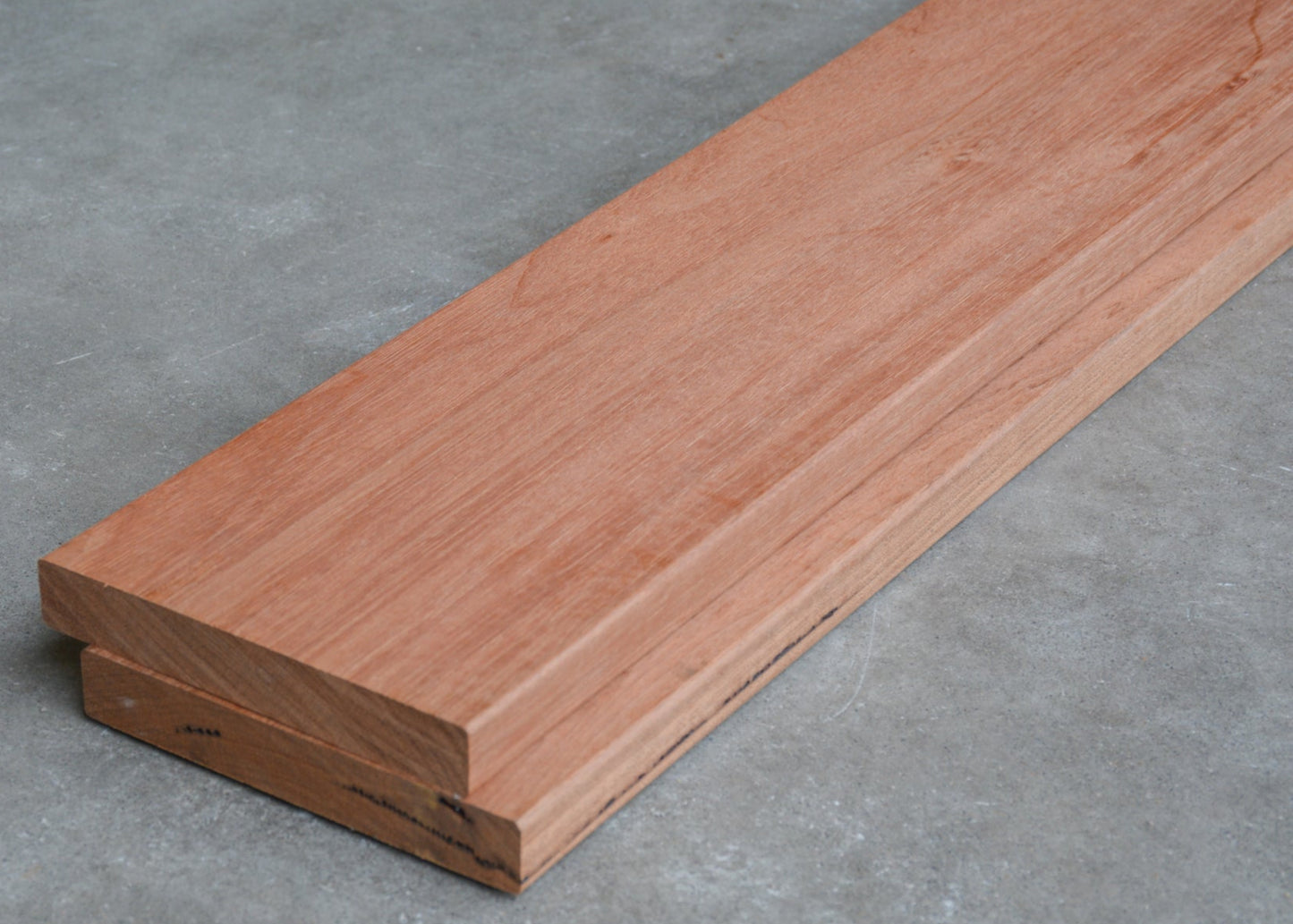 21mm x 120mm Glad geschaafde plank Tauari breed €6,49 p/m