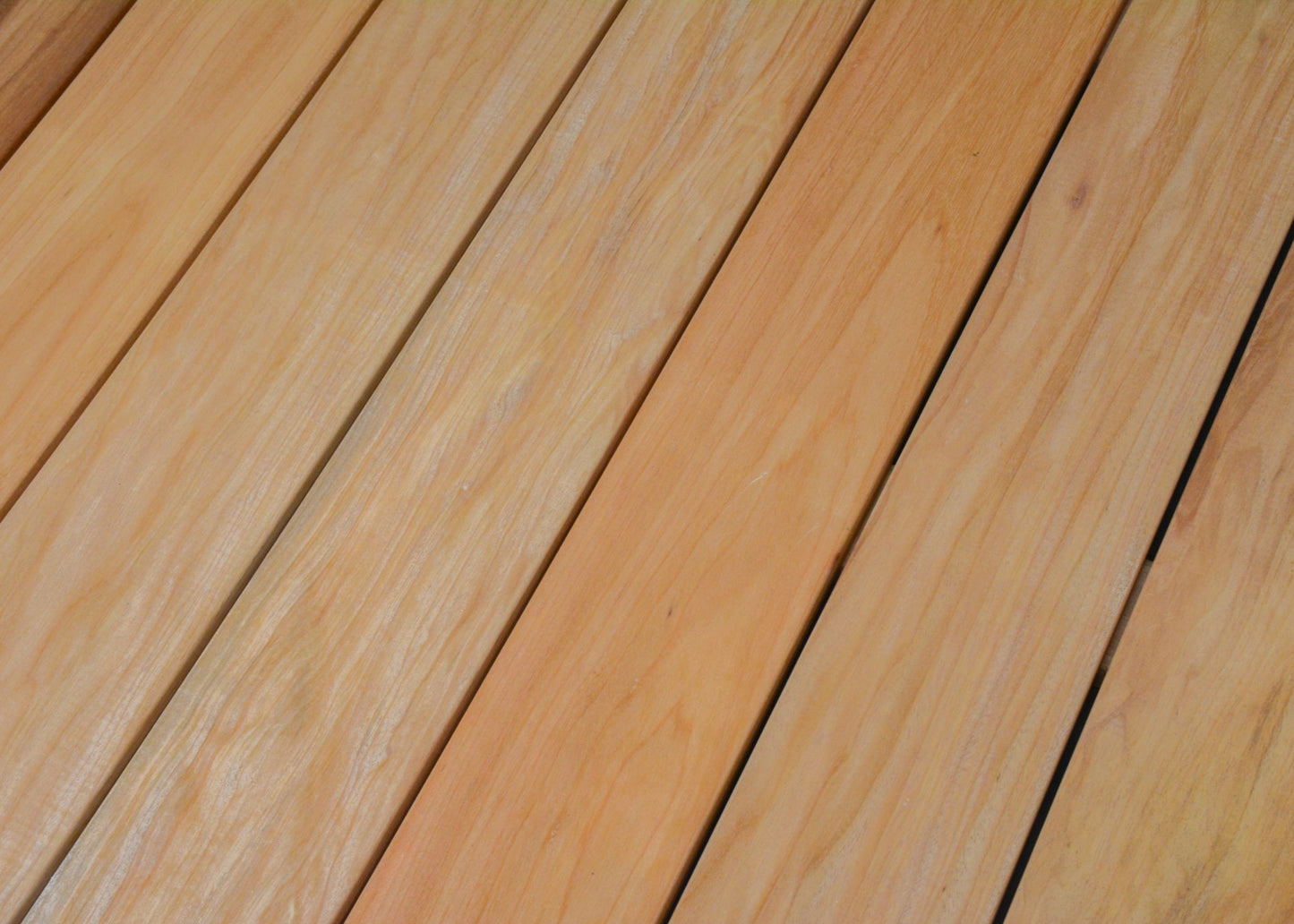 21mm x 145mm Glad geschaafde plank Timborana breed €8,49 p/m