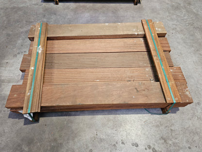 12x 1,50 meter extra dikke en brede vlonderplanken. 55mm x 190mm €13,49 p/m!!!
