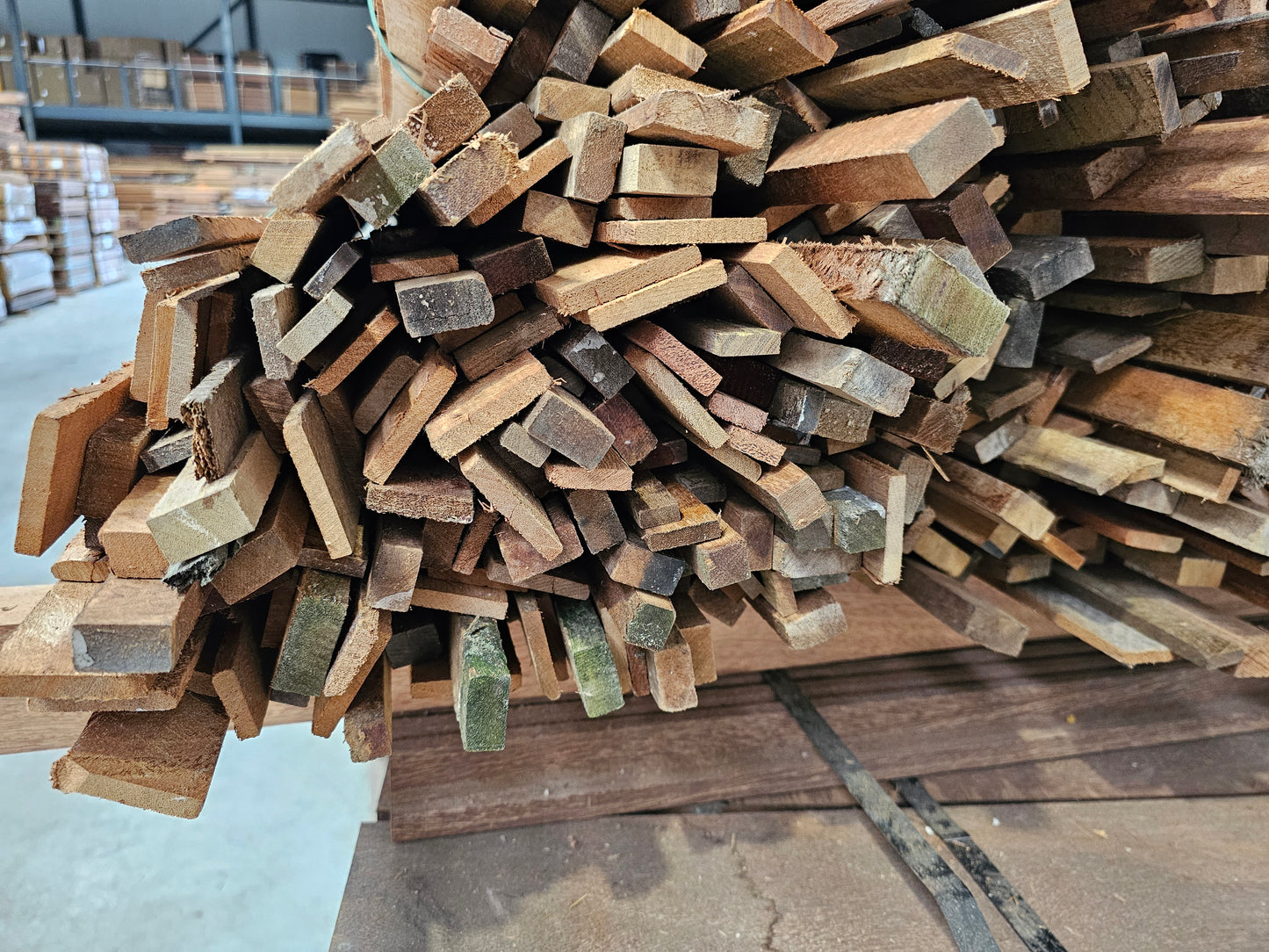 Kassakoopje!! Bundel hardhouten drooglatten. 150 stuks, €19,99!!