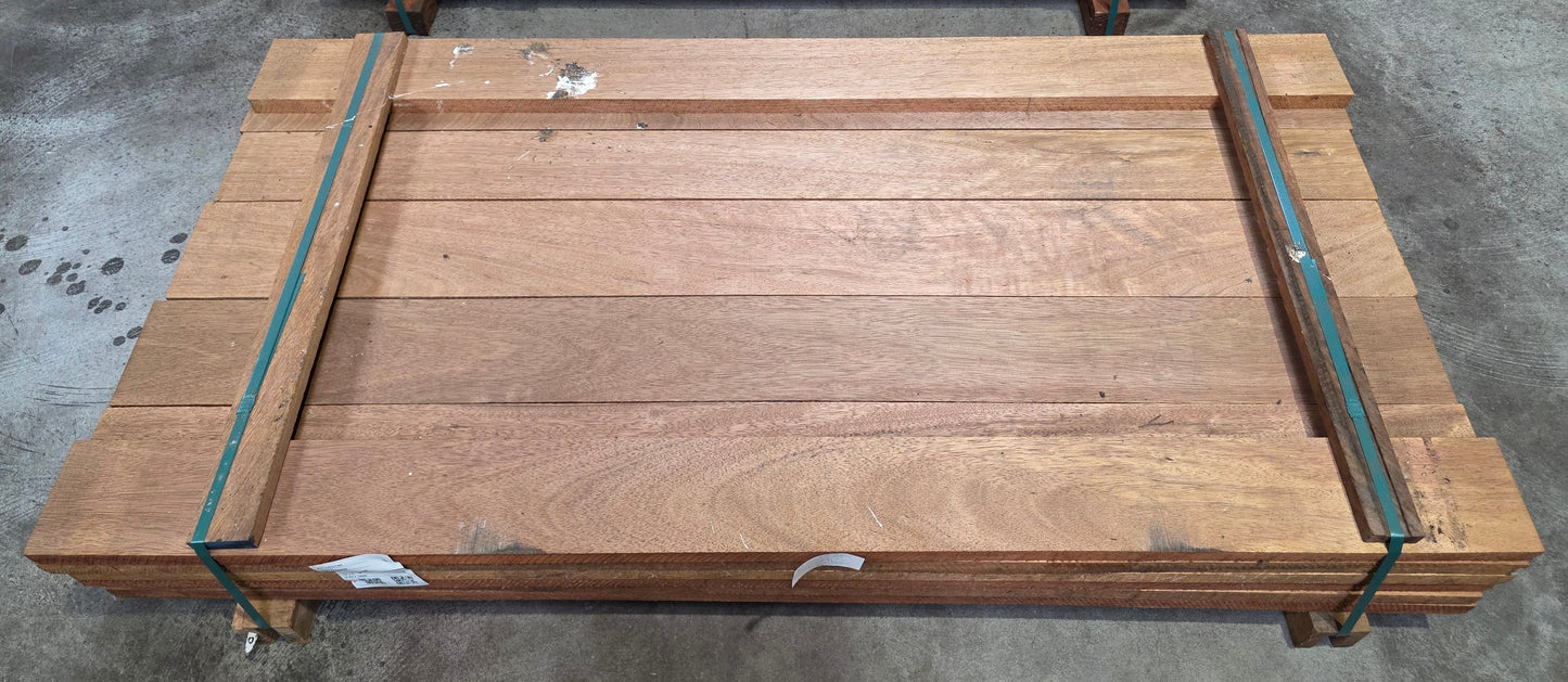 23x 1,80 meter 34mm dikke planken met variërende breedte €475,-!!! Tornillo